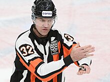 Судья КХЛ Лаврентьев о сборах: «Приходил сомнолог – сказал, что делать, когда трудно уснуть после игры. Приезжал летчик-космонавт, дал много ценных советов»