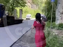 Появилось видео, как россияне на УАЗе попали в жесткое ДТП с автобусом в Абхазии