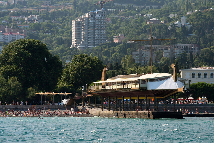 Ресторан-шхуна «Эспаньола», Ялта, Крым, Россия, Европа