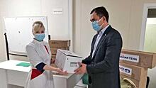 Благотворительный фонд Юрия Тена передал оборудование медицинским учреждениям
