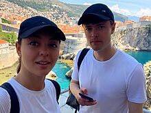 Звезда Comedy Club Марина Кравец показала фото выписки из роддома