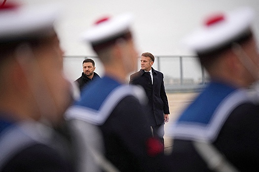 Визит Зеленского во Францию вызван желанием получить оружие и поддержку