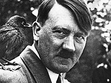 Почему Гитлер носил именно такую прическу