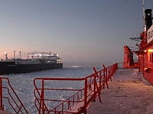 В Сабетте вводят ледовые ограничения. Заход танкеров-газовозов обеспечивают суда Росатомфлота