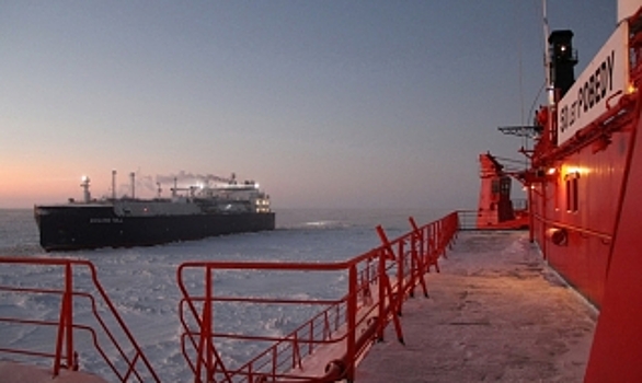 В Сабетте вводят ледовые ограничения. Заход танкеров-газовозов обеспечивают суда Росатомфлота