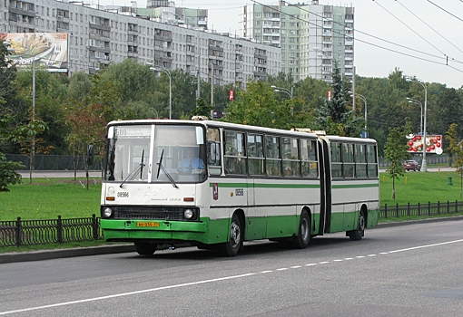 Несовершеннолетний водитель автобуса гонял по Ростову‐на‐Дону