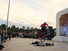 В пойме Царицы волгоградцам показали экстрим-трюки