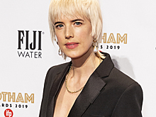 37-летняя супермодель Агнесс Дейн снова станет мамой