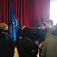 Националисты сорвали съезд Всеукраинского союза ветеранов в Киеве