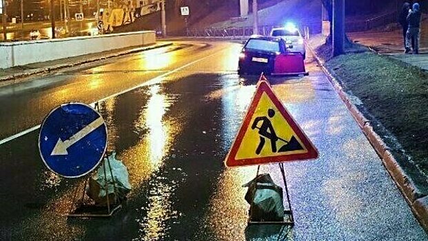 На Ленпроспекте закрыли поворот в сторону Моспроспекта после ДТП с BMW