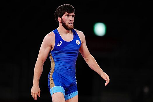 Олимпийский чемпион Заур Угуев проиграл поединок за бронзу ЧМ-2023, ведя со счётом 4:0