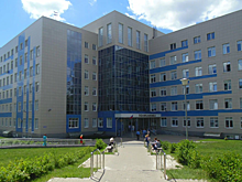 Курянам представили график работы поликлиник и аптек на майские праздники
