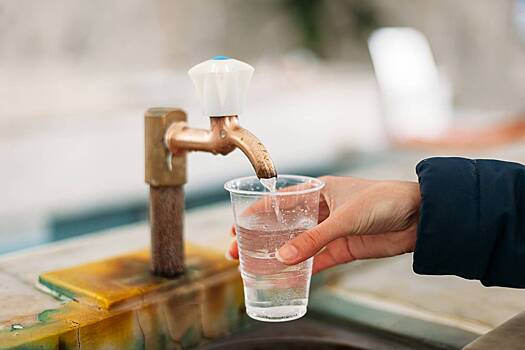 Два десятка туристов отравились на российском курорте