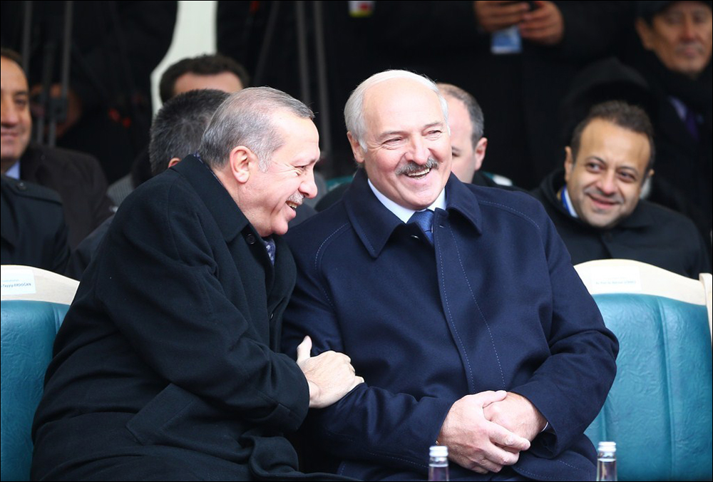 Эрдоган предложил Лукашенко встретиться в Анкаре