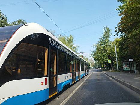 Движение трамваев восстановили на Краснопрудной улице после аварии на путях