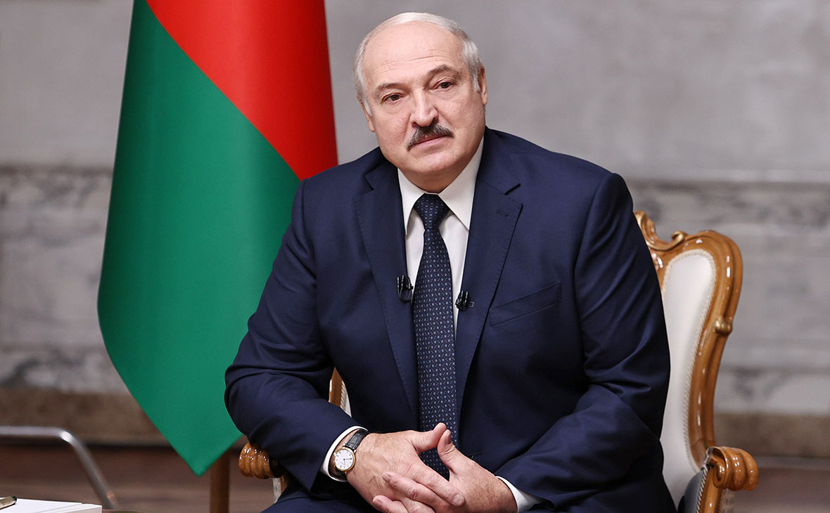 Появилось фото живущего в доме Лукашенко хамелеона Жорика