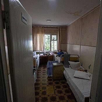 В украинских больницах трупы не успевают уносить из палат. Захоронения ждут неделями