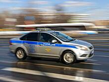 Российский охранник угрожал избить школьников палкой с гвоздями