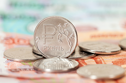 Bloomberg предсказало обвал рубля на 13%