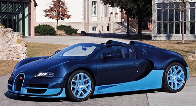 Гиперкар Bugatti разбили во время гонок