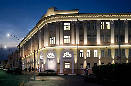 Фасады трех зданий на площади Минина и Пожарского подсветят за 3 млн рублей