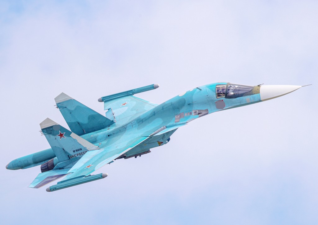 Стало известно, как подбитый Су-34 сокрушил цель и вернулся на аэродром