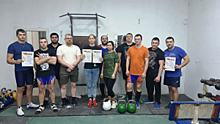 В Свердлвоской области полицейские в рамках акции «Студенческий десант» провели соревнования по гиревому спорту