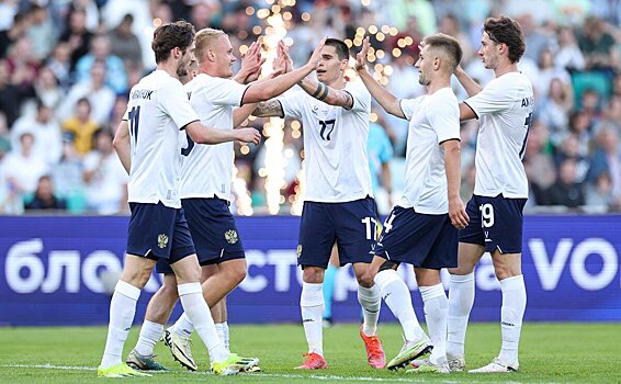 Гасилин о России: «На Евро до 1/4 финала могли бы дойти. Против Беларуси играли очень качественно, с мотивацией, вдохновением»