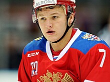 Агент: Якупов перенес успешную операцию на колено и хочет остаться в НХЛ