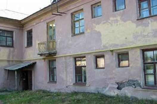 В Орловской области расселят 137 аварийных домов в ближайшие шесть лет