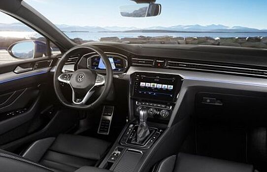Volkswagen выпустил на российский рынок обновленный Passat