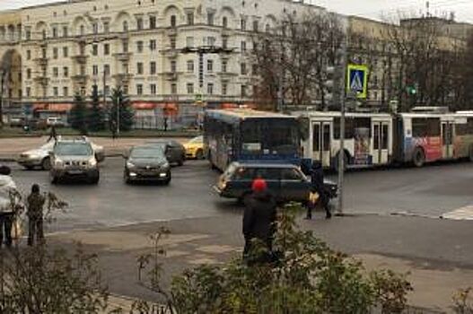 На Советской Армии в Рязани автобус ПАЗ сбил пешехода