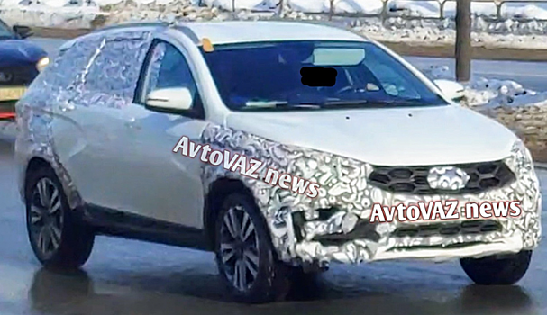 Появились первые снимки новой Lada Vesta SW Cross