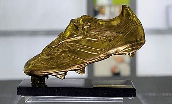 "Золотая бутса" сезона 2017/2018: Кавани догнал Иммобиле