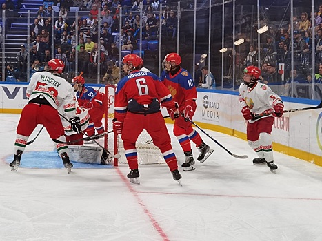 В Новосибирске юниорская сборная России по хоккею проиграла белорусам со счетом 1:3
