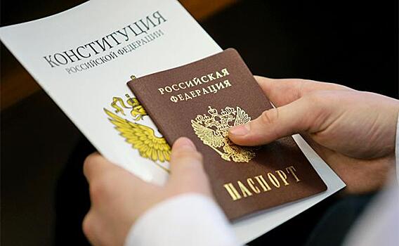 МВД доходит до абсурда: Никиту Абрамова, прожившего всю жизнь в России, полиция лишает гражданства