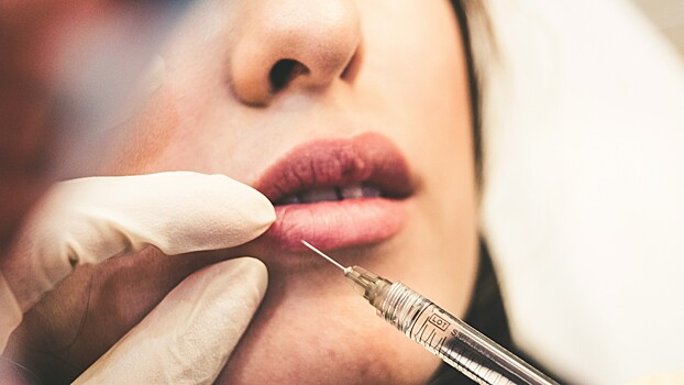 Врач обвинил пациентов в неудачных пластических операциях