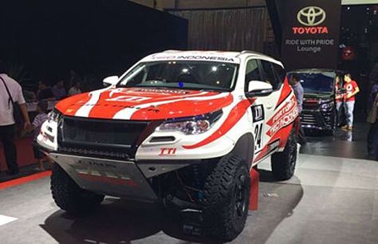 Toyota представила внедорожник Fortuner с эксклюзивным обвесом