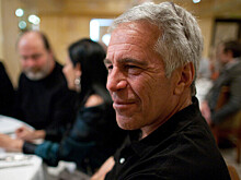 Названа причина интереса Эпштейна к российским бизнесменам и моделям