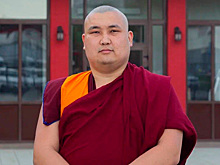 Глава Калмыкии Бату Хасиков поздравил председателя Центрального духовного управления буддистов Геше Йонтен с вхождением в Совет при президенте РФ по взаимодействию с религиозными объединениями