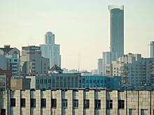 Доску деятелю, хвалившему Гитлера, сняли со стены вуза в Екатеринбурге