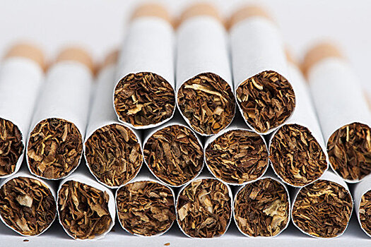 С нелегальным табачным рынком должен разбираться единый регулятор