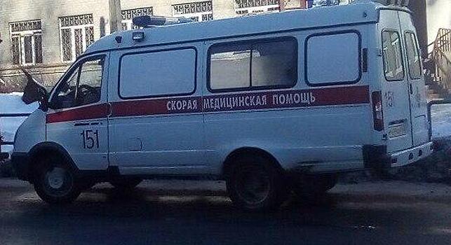 На трассе М5 грузовой Mercedes сбил 70-летнюю бабушку