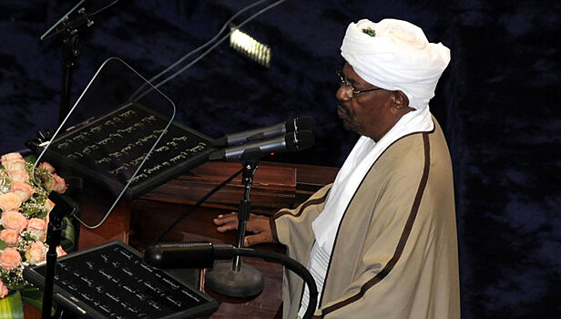 Разыскиваемый президент Судана планирует выступить в ООН