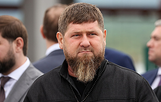 Кадыров осмотрел технику НАТО, захваченную чеченским спецназом "Ахмат"