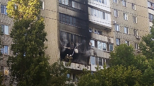 В Ленинском районе Саратова произошел пожар в многоэтажке