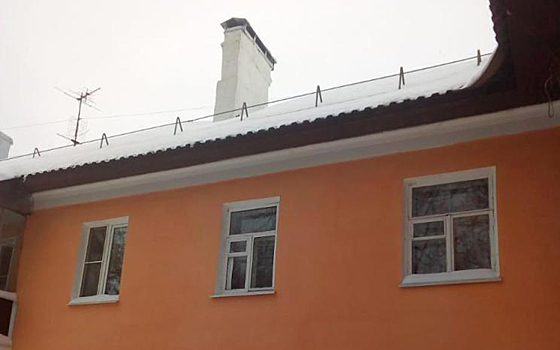 В Рязани усилили контроль за уборкой крыш от наледи
