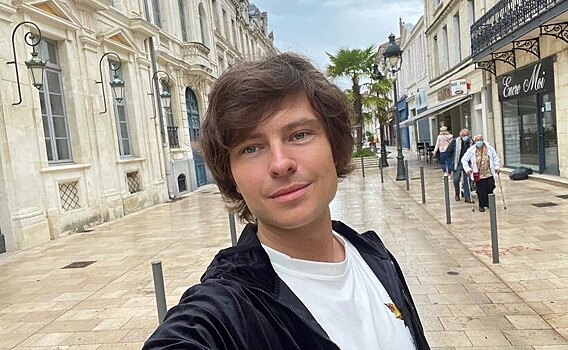 Новую жену Прохора Шаляпина после свадьбы подключили к ИВЛ: женщина доставлена в больницу