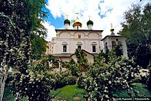 Пять городов России увидят «Жизнь» в исполнении хора Сретенского монастыря