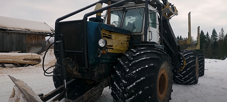 Посмотрите на трактор-«лесник», собранный из Т-150 и «Кировца»